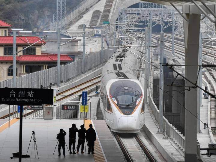 Zhejiang steps up high-speed railway construction