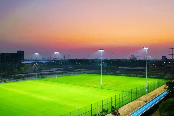 Yangtze River Delta youth soccer base opens in Jiaxing