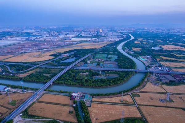 Harmony of nature and infrastructure in Huzhou village