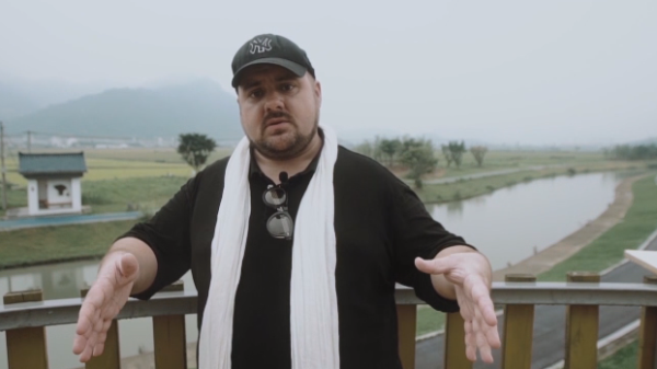 Humanities and Ecosystem in Cao Village of Wenzhou Through the Eyes of Foreigners