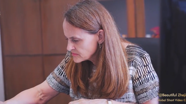 A South African Friend’s Bond with Tongxiang