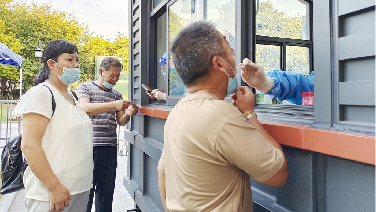 Chinese mainland records 380 new confirmed COVID-19 cases