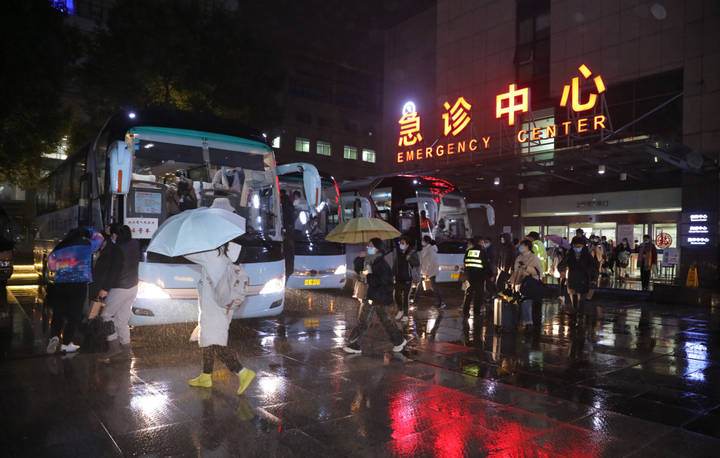 Several provincial hospitals in Zhejiang jointly carry out nucleic acid sampling tasks