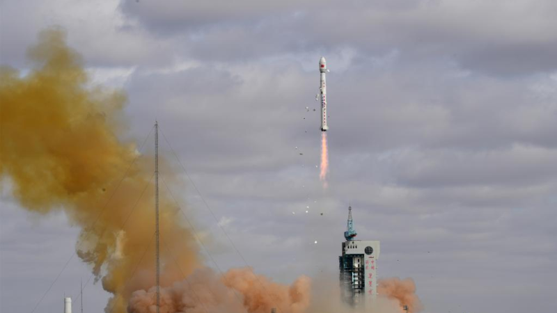 China Spotlight | China has confidence and strength to sustain development, and more