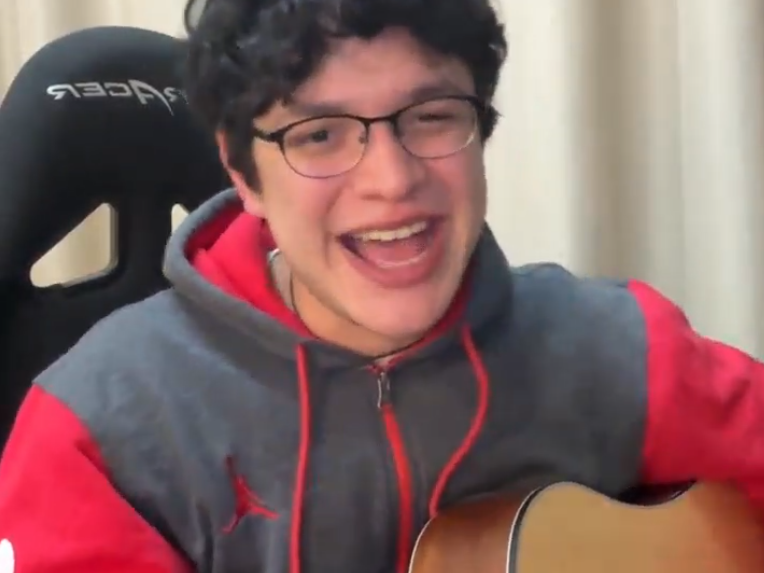 吉他弹唱版西班牙语“小星星”，你喜欢吗