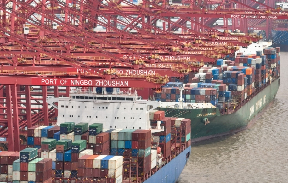 Ms Y Talk Show丨Why is Ningbo-Zhoushan Port the largest in the world?