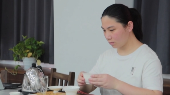 Opportunity China | Hong Kong students experience culture and intelligent manufacturing in Hangzhou