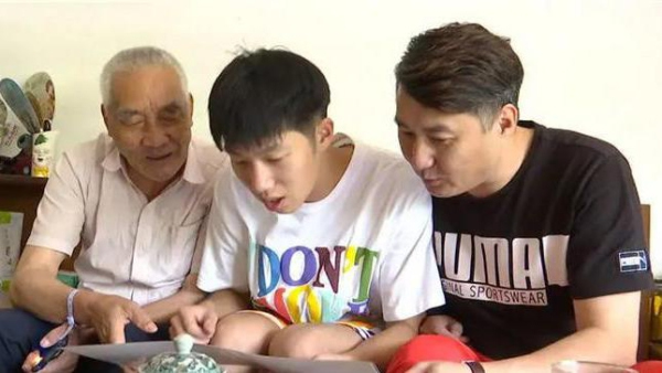 Patriotism forever: A military family of four generations in Haining