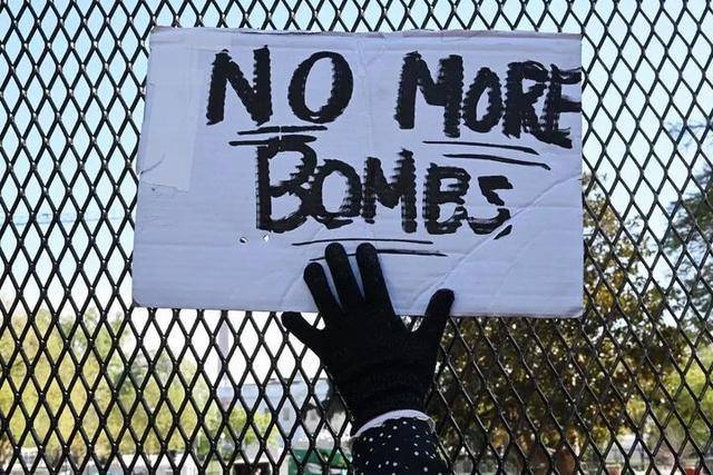 潮评丨美国人在数咖啡 伊朗人在数死伤