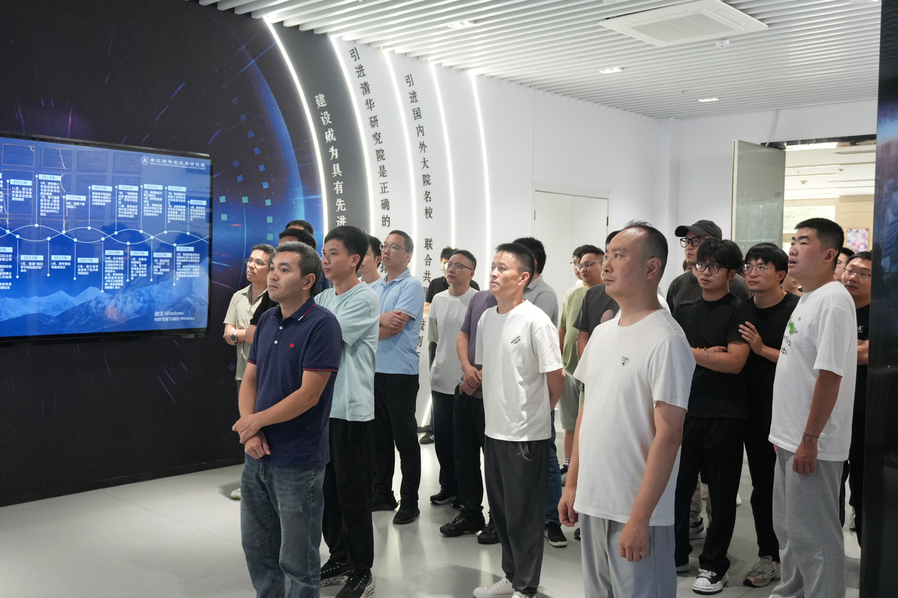 院展厅.JPG